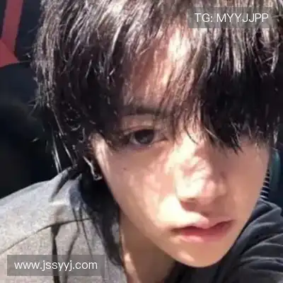 屈芸纯
